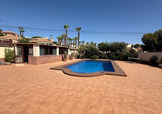Villa in Torrevieja