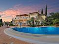 Villa in El Paraíso, Estepona
