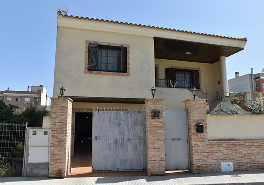 Villa in Algorfa