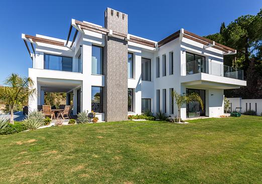Villa in El Paraíso, Estepona