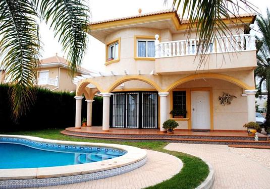 Villa in La Zenia