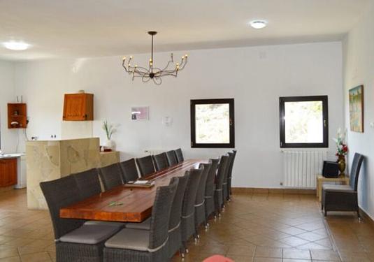 Villa in Alozaina