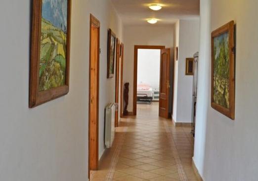 Villa in Alozaina