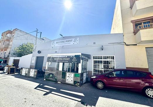 Commercial in San Miguel de Salinas