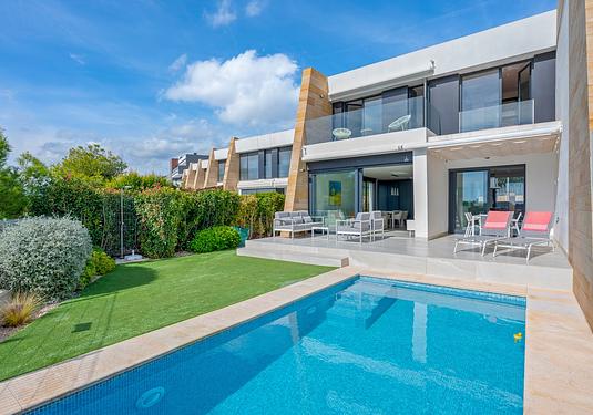 Villa in Orihuela Costa