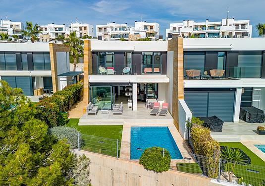 Villa in Orihuela Costa
