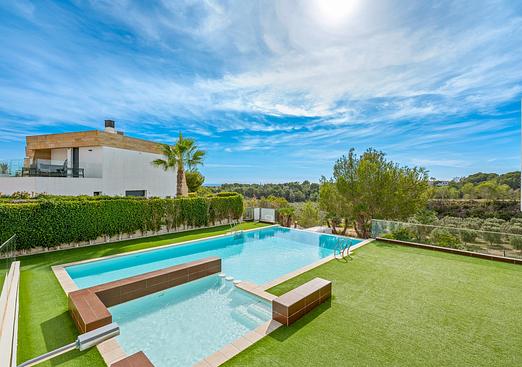 Villa in Orihuela Costa