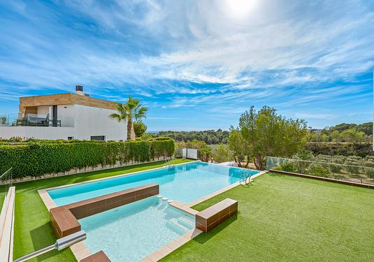 Villa in Orihuela Costa