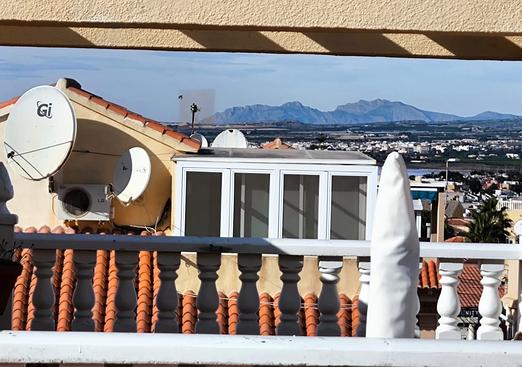 Town house in El Chaparral