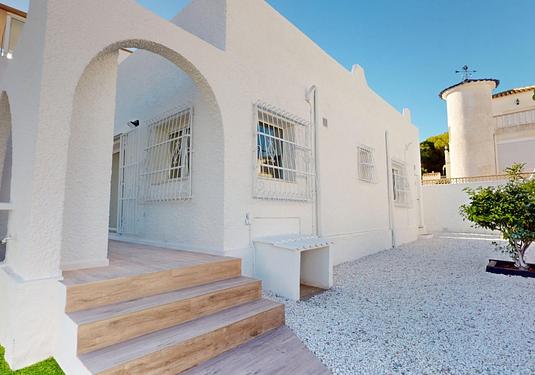 Bungalow in Orihuela Costa