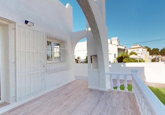 Bungalow in Orihuela Costa