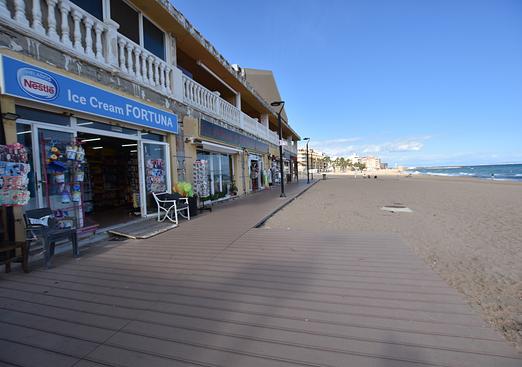Town house in La Mata