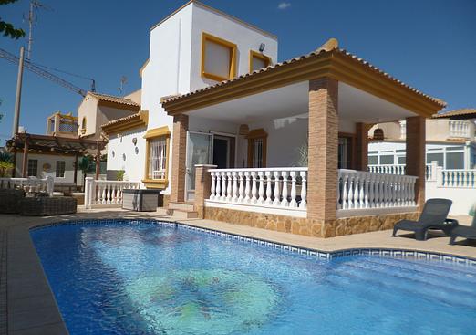 Villa in Pilar de La Horadada
