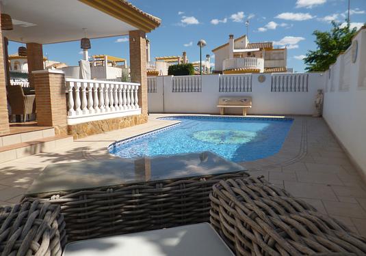 Villa in Pilar de La Horadada