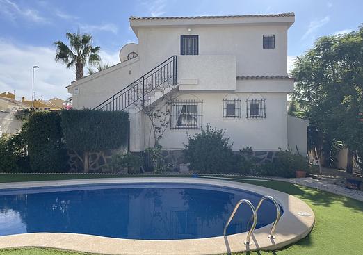 Villa in Camposol
