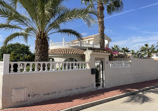 Villa in Camposol