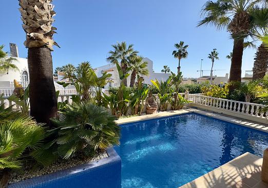 Villa in Orihuela Costa