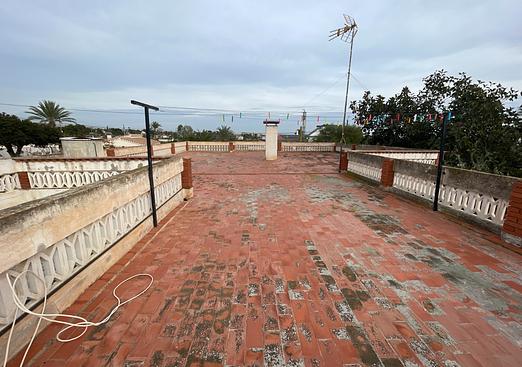 Villa in Elche