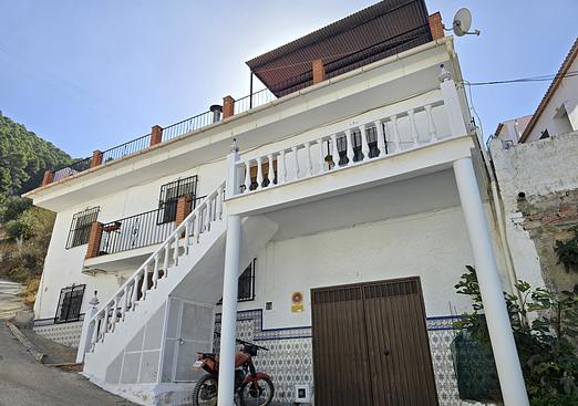 Town house in Alcaucín