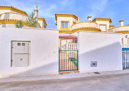 Villa in Los Montesinos