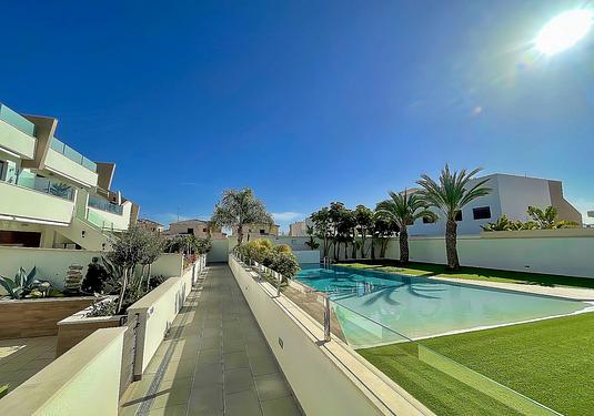 Apartment in Pilar de La Horadada