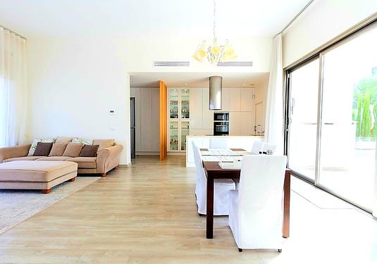 Villa in Benijofar
