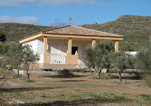 Country house in Yecla