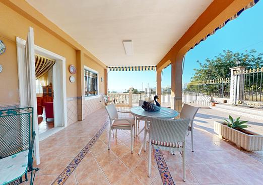 Villa in Crevillent