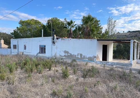Country house in Jacarilla