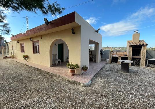 Country house in Jacarilla