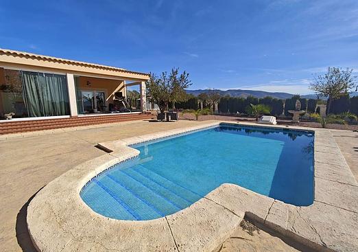 Villa in Sax