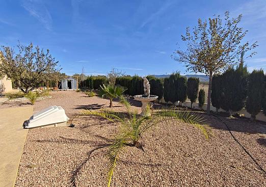 Villa in Sax