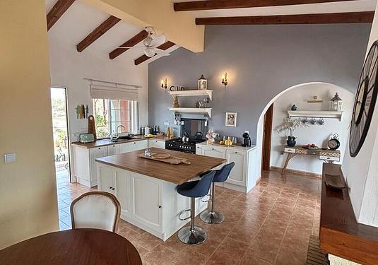 Country house in Dolores
