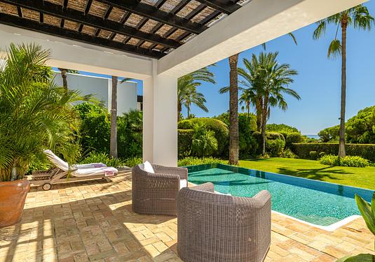 Villa in Casares