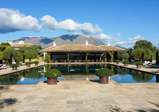 Villa in Casares