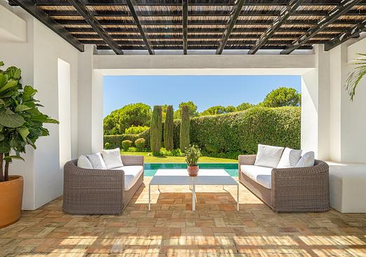 Villa in Casares