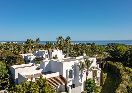 Villa in Casares