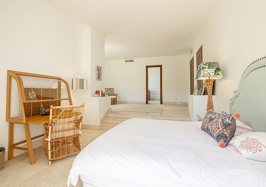 Villa in Casares