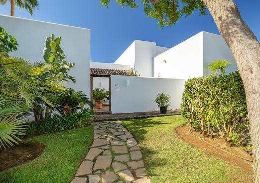 Villa in Casares