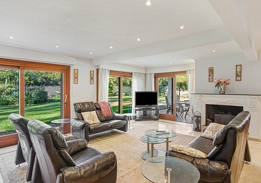 Villa in Estepona