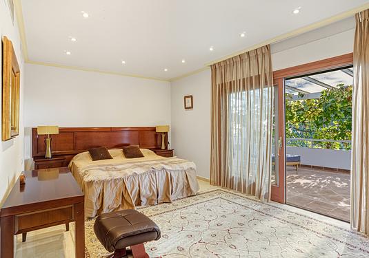 Villa in Estepona