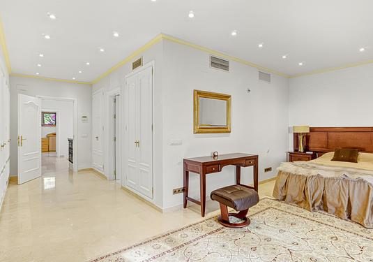 Villa in Estepona