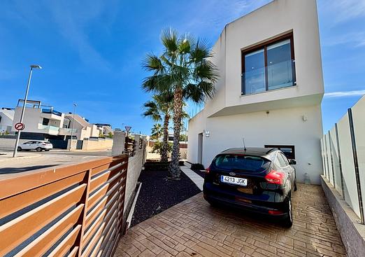 Villa in Benijofar