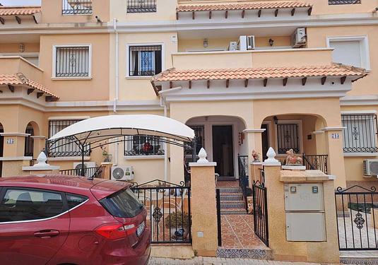 Town house in Orihuela Costa