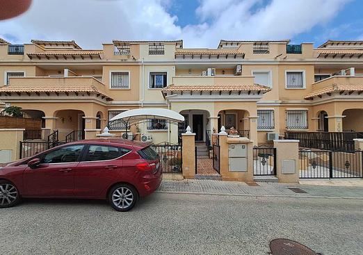 Town house in Orihuela Costa
