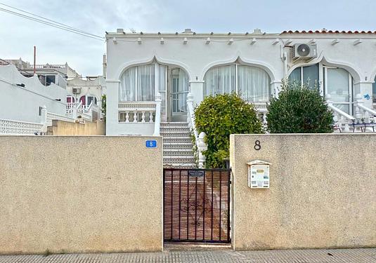 Town house in San Miguel de Salinas