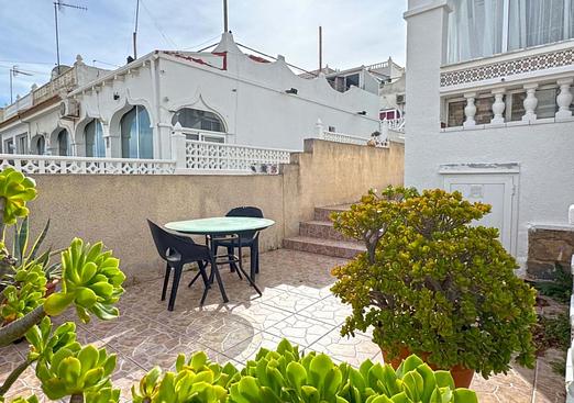 Town house in San Miguel de Salinas