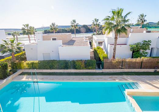 Villa in Algorfa
