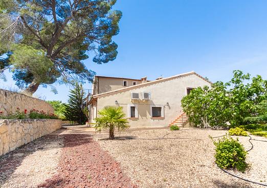 Villa in Ibi