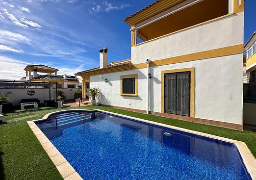 Villa in Orihuela